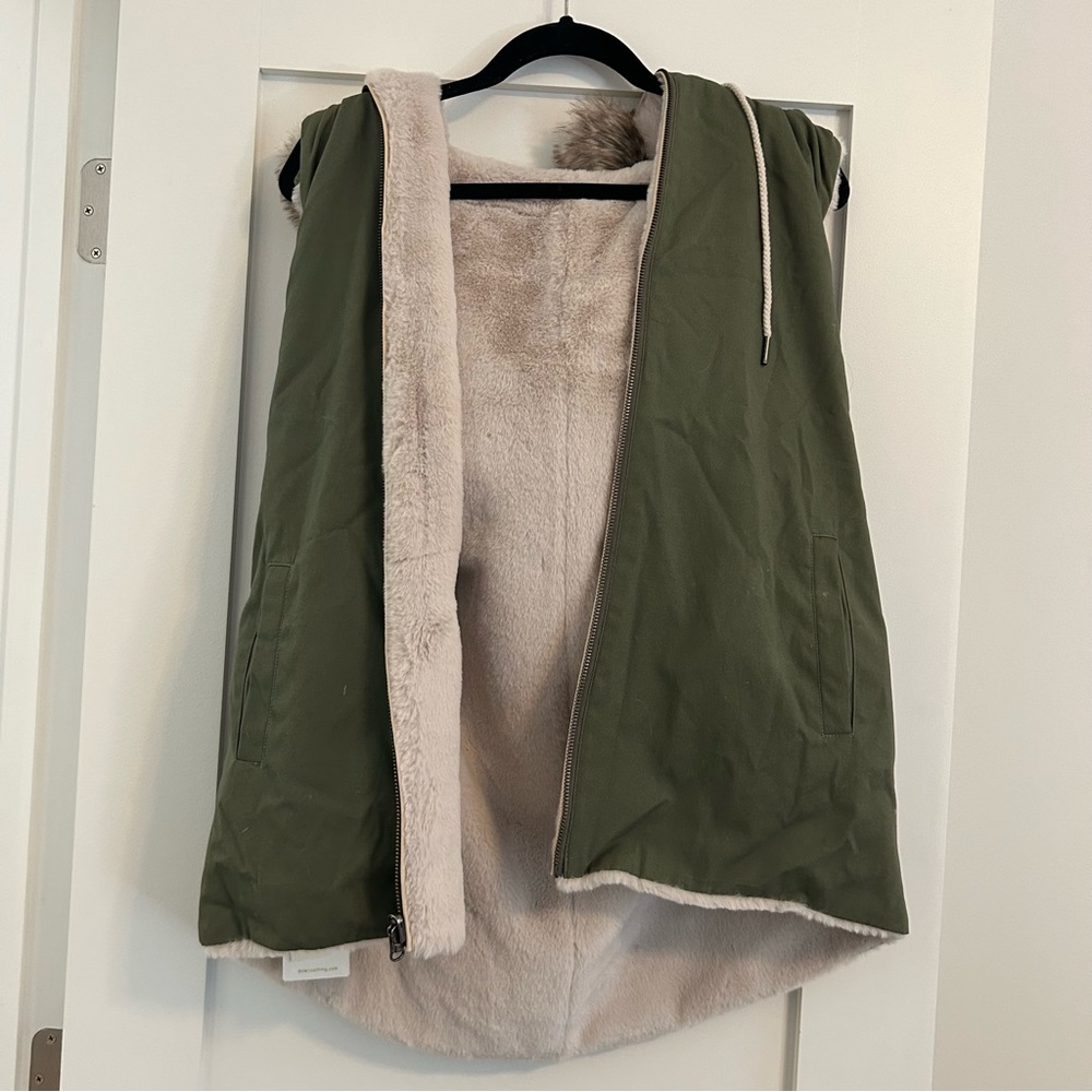 Dylan hooded vest - green and fur reversible